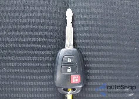 2016 Toyota Rav4 Le z USA, uszkodzony, nr VIN 2T3BFREV4GW519610